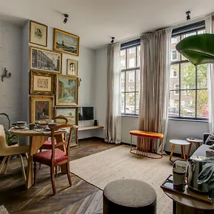 Canal House With Garden Apartment